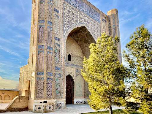 Bibi-Khanym Mosque