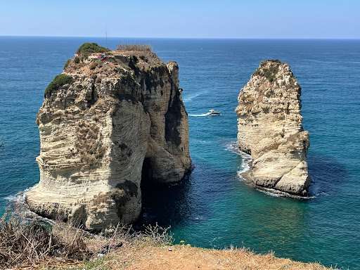 Raouche Rocks