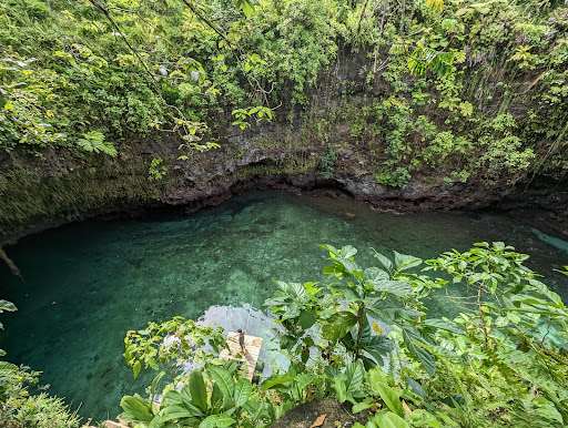 To Sua Ocean Trench